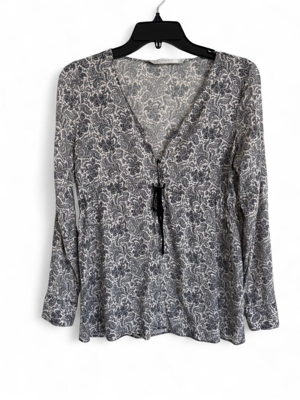 Vintage Zara Trafaluc Black and White Paisley Button-Front Casual Shirt Size S